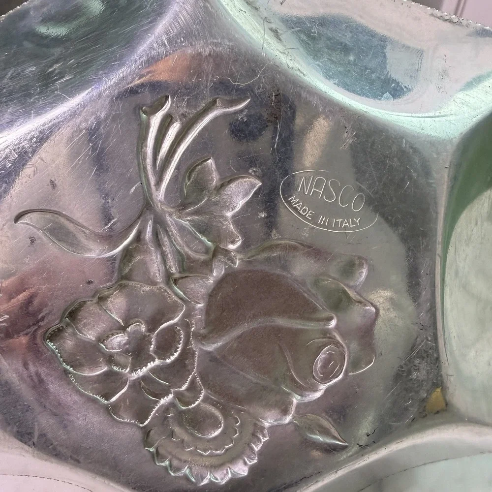 VTG 50s NASCO Italy Hammered Aluminum Basket Rose Motif Mid Century Modern MCM